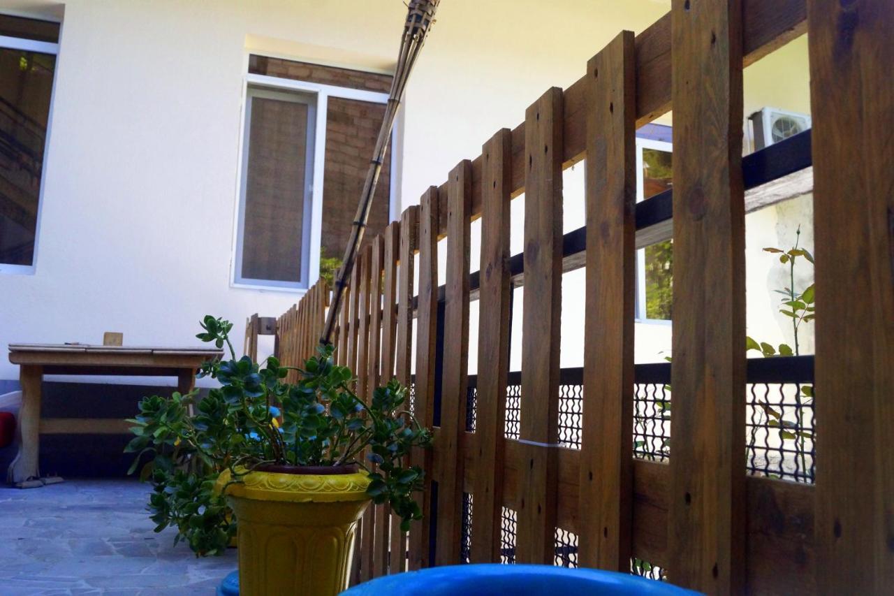 Arteast Hostel Erevan Exterior foto